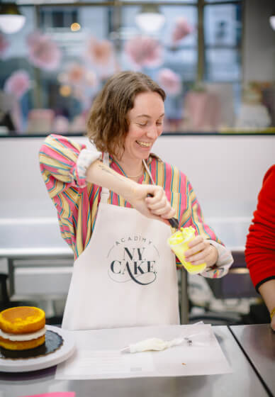 Gingerbread House Baking and Decorating Workshop New York City | ClassBento